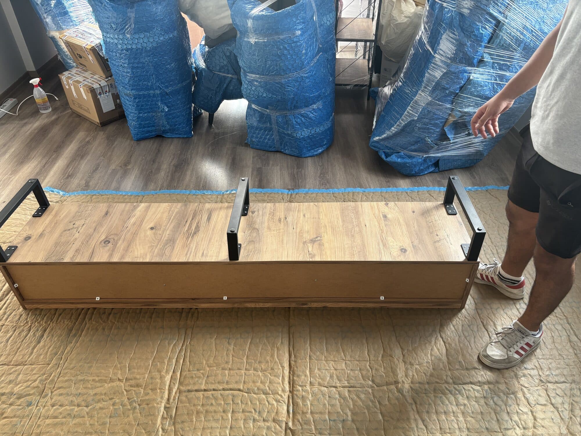 Demonte edilen mobilyanın paketlenme aşaması